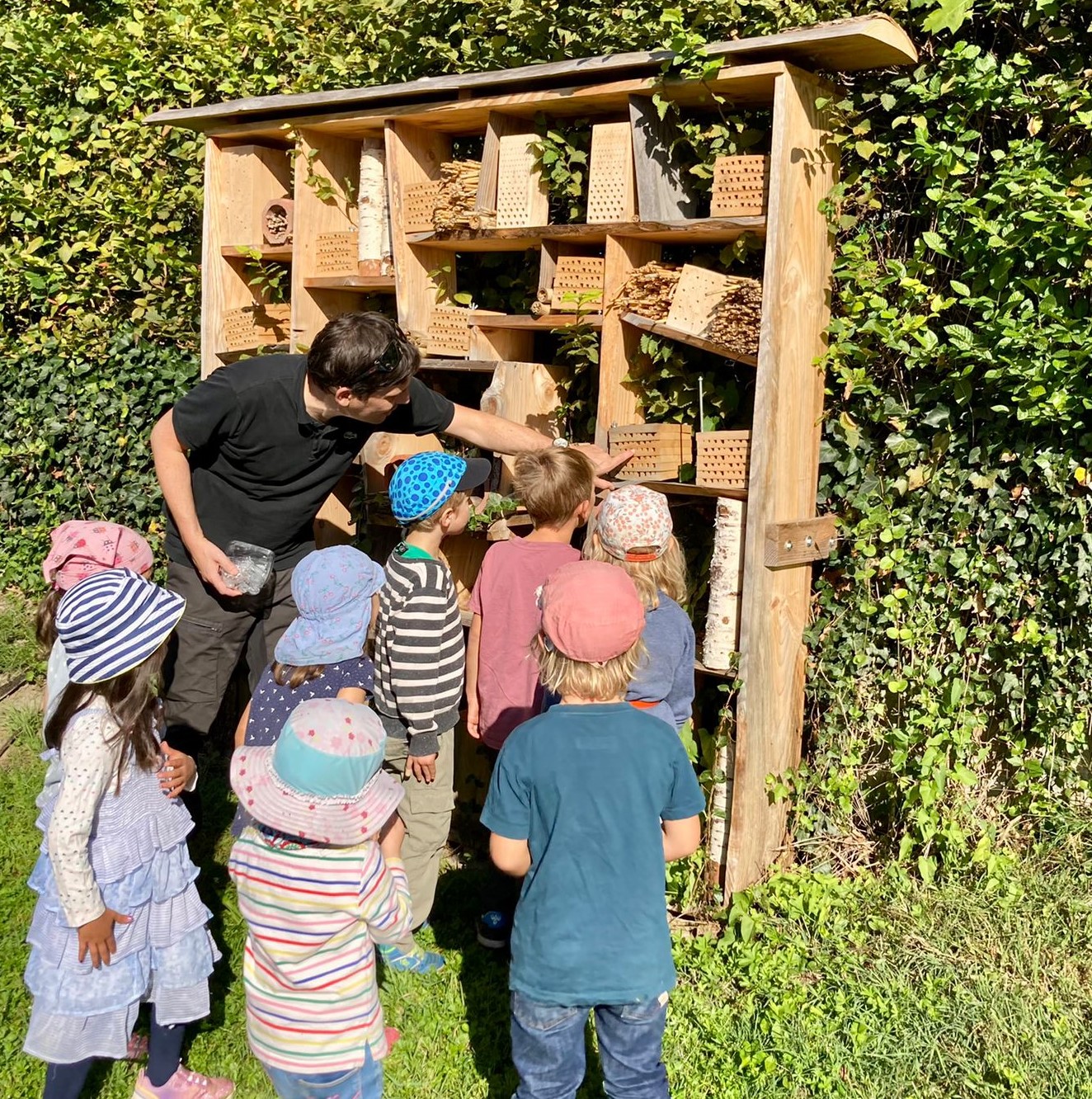 Little naturalists on a discovery tour